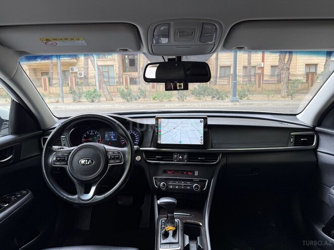 Kia K5-10