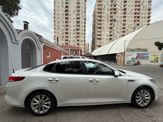 Kia K5-6