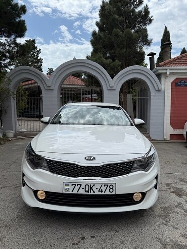 Kia K5-1