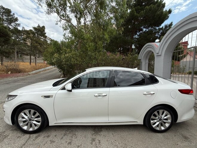 Kia K5-7
