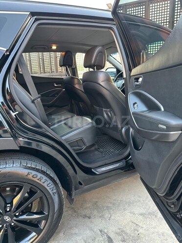Hyundai Santa Fe-13
