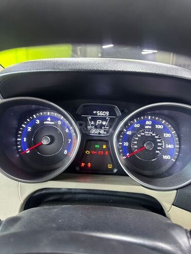 Hyundai Elantra 2015, 218,871 km - 1.8 л - Bakı