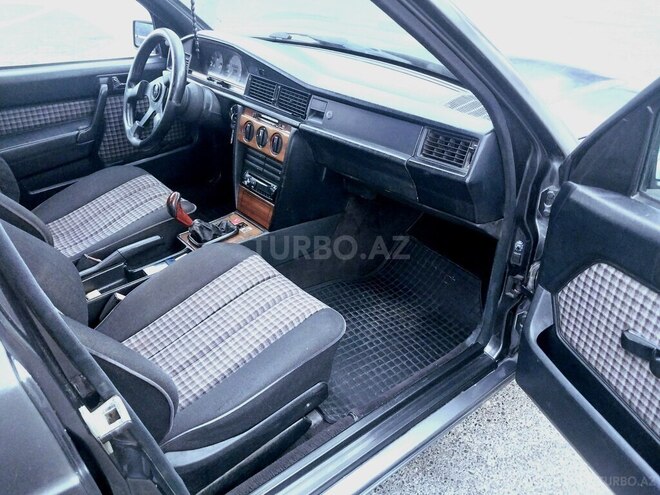 Mercedes 190 1992, 323,526 km - 1.8 l - Bakı