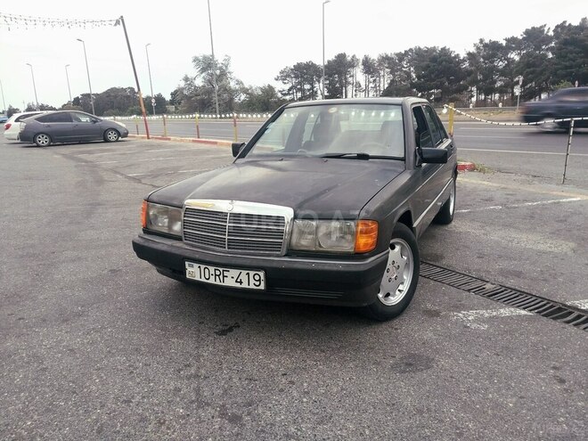 Mercedes 190 1992, 323,526 km - 1.8 l - Bakı