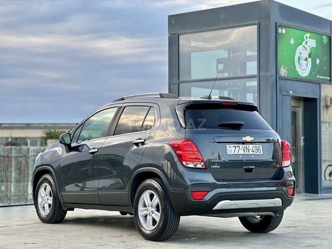 Chevrolet Trax-13