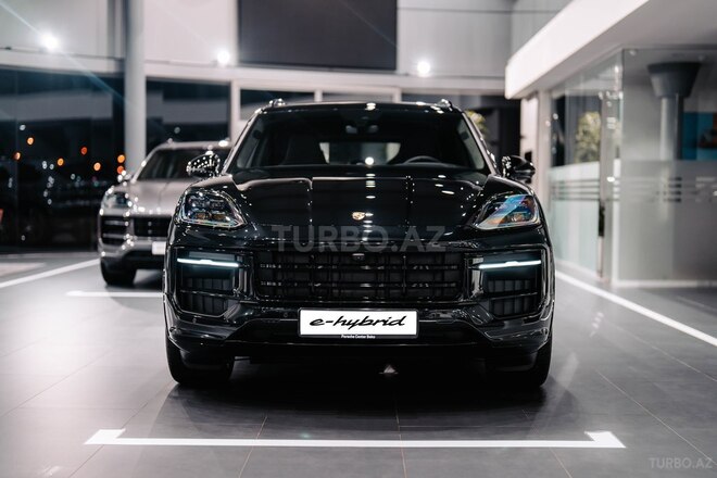 Porsche Cayenne E-Hybrid-2