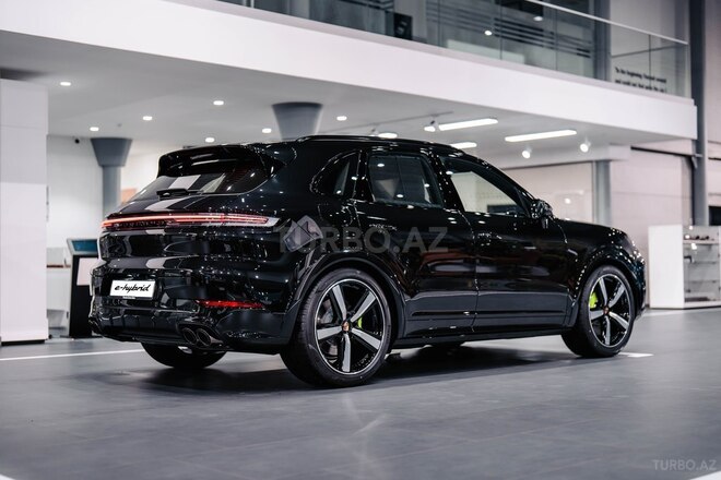 Porsche Cayenne E-Hybrid-4