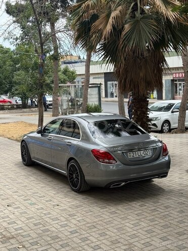 Mercedes C 300 2015, 178,000 km - 2.0 л - Bakı