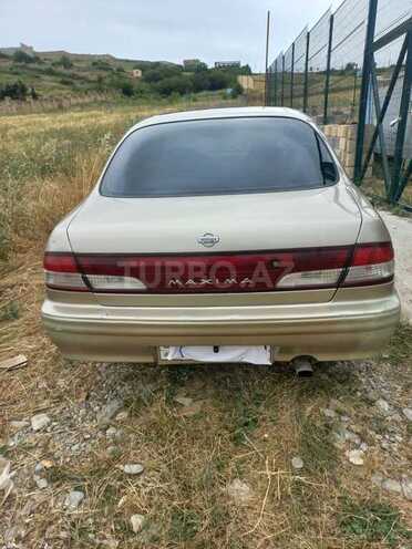 Nissan Maxima-2