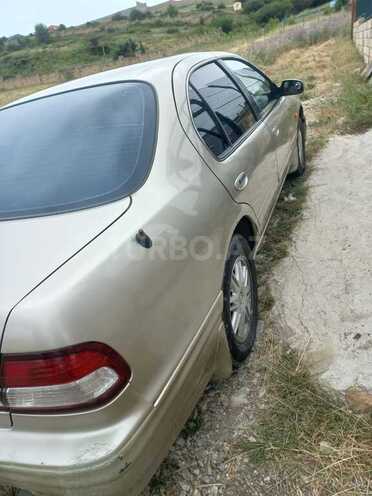 Nissan Maxima-4