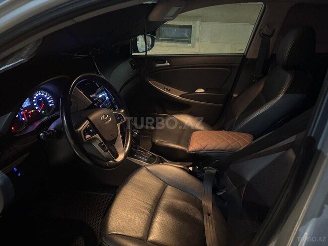 Hyundai Accent 2015, 160,000 km - 1.4 л - Bakı