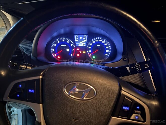 Hyundai Accent 2015, 160,000 km - 1.4 л - Bakı