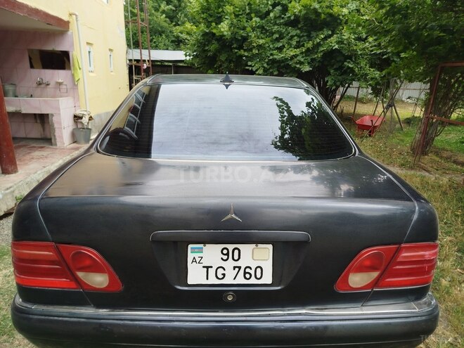 Mercedes E 200 1997, 355,565 km - 2.0 l - Astara