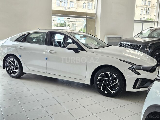Kia K5-8