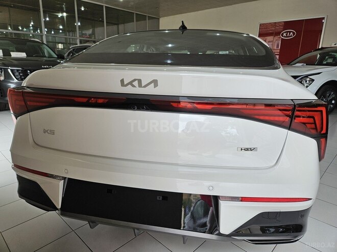 Kia K5-11