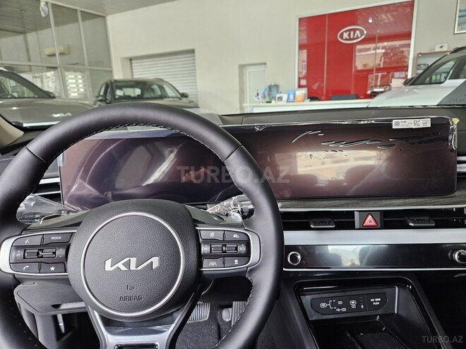 Kia K5-17