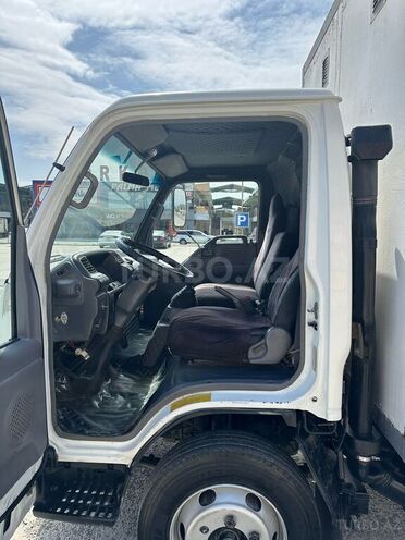 Isuzu  2006, 250,000 km - 4.3 l - Bakı