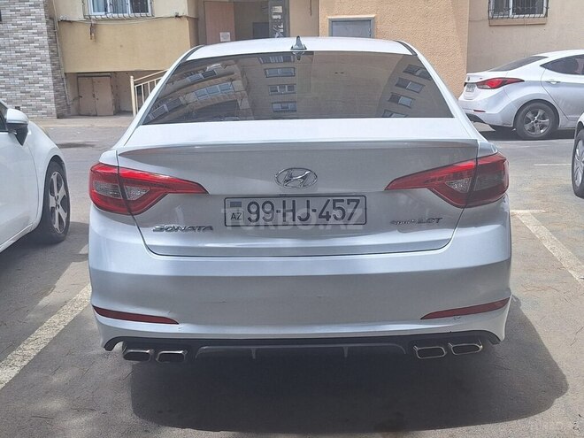 Hyundai Sonata-4