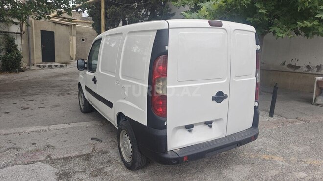 Fiat Doblo 2012, 399,000 km - 1.3 l - Bakı