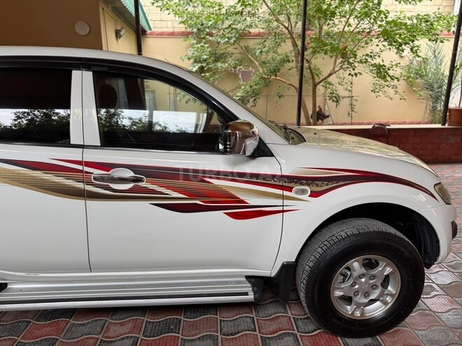 Mitsubishi L200 2014, 261,000 km - 2.5 l - Bakı