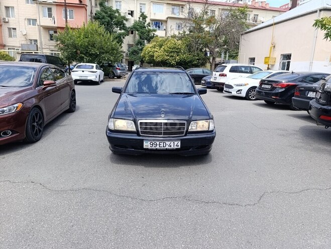 Mercedes C 220 d 2000, 391,162 km - 2.2 l - Bakı
