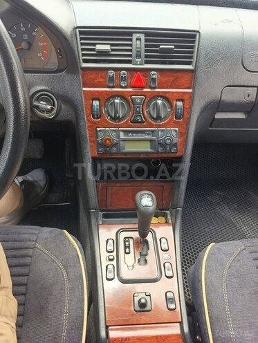 Mercedes C 220 d 2000, 391,162 km - 2.2 l - Bakı