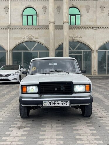 LADA (VAZ) 2107-1