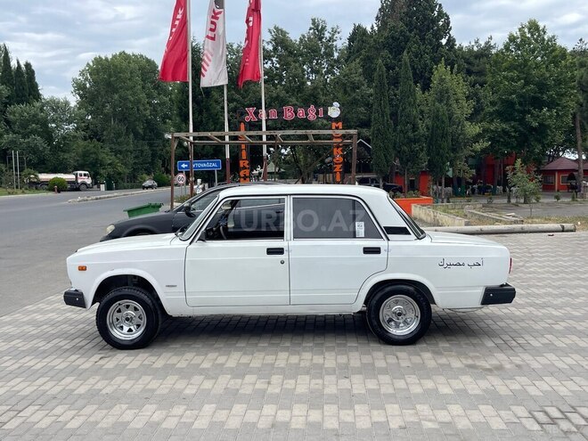 LADA (VAZ) 2107-4