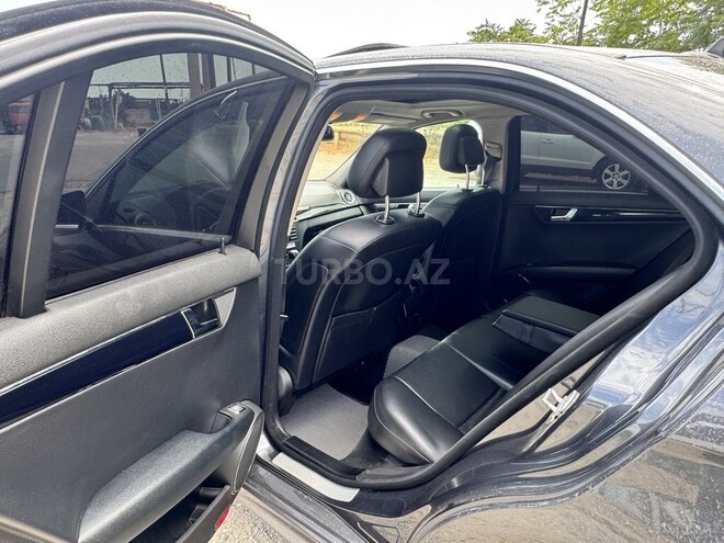 Mercedes C 300 4MATIC 2011, 263,380 km - 3.5 l - Bakı