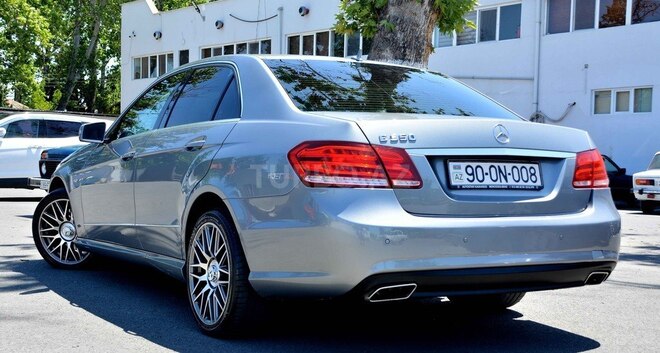 Mercedes E 350 2010, 330,000 km - 3.5 l - Bakı