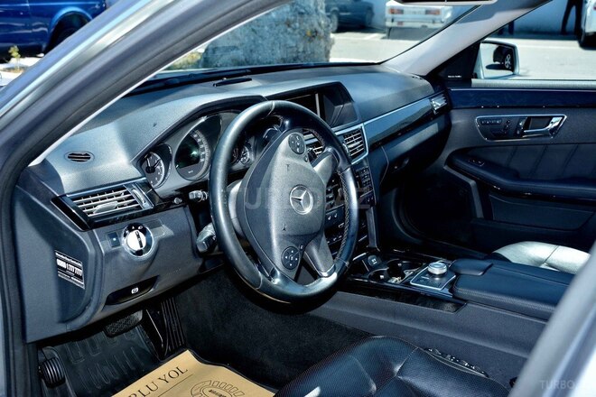 Mercedes E 350 2010, 330,000 km - 3.5 l - Bakı