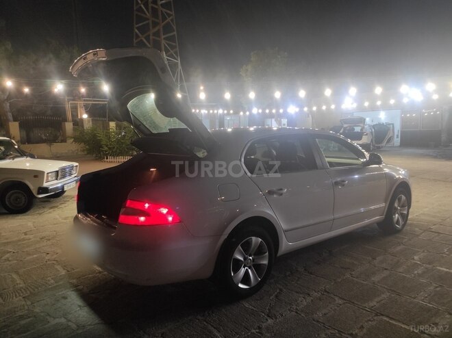 Skoda Superb 2011, 251,000 km - 1.8 л - Bakı