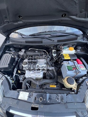 Chevrolet Aveo-10