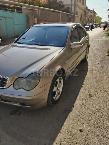 Mercedes C 200 2000, 421,000 km - 2.0 l - Bakı