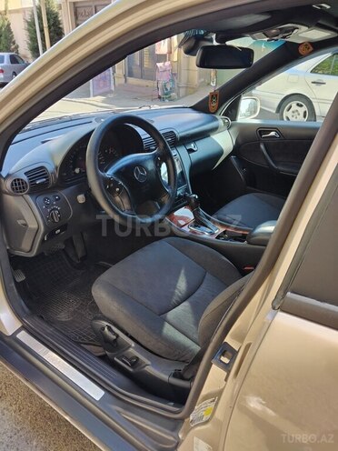 Mercedes C 200 2000, 421,000 km - 2.0 l - Bakı
