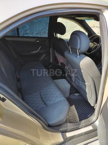 Mercedes C 200 2000, 421,000 km - 2.0 l - Bakı