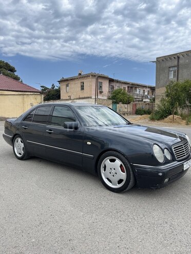 Mercedes E 240 1998, 280,000 km - 2.4 l - Bakı