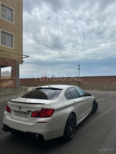 BMW 528-7