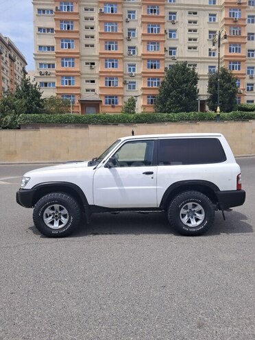 Nissan Patrol 2001, 200,000 km - 4.2 л - Bakı