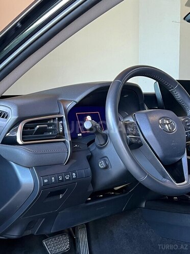 Toyota Camry-14