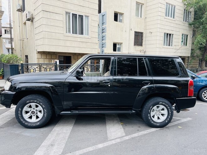 Nissan Patrol 2005, 172,659 km - 4.8 l - Bakı