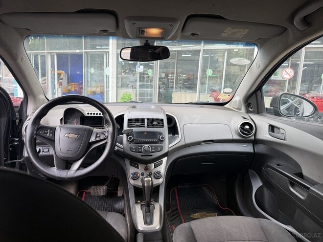 Chevrolet Aveo-7