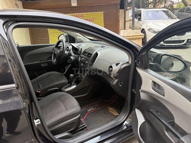 Chevrolet Aveo-4