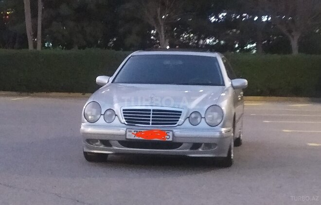 Mercedes E 240 2000, 321,000 km - 2.6 l - Bakı