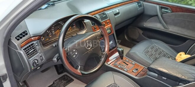 Mercedes E 240 2000, 321,000 km - 2.6 l - Bakı