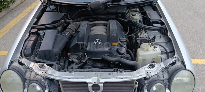 Mercedes E 240 2000, 321,000 km - 2.6 l - Bakı