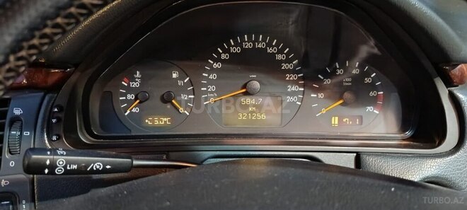 Mercedes E 240 2000, 321,000 km - 2.6 l - Bakı