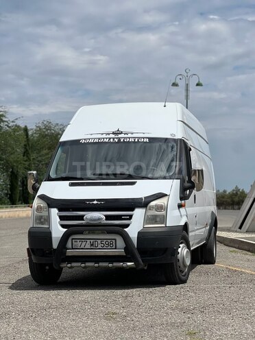 Ford Transit-2