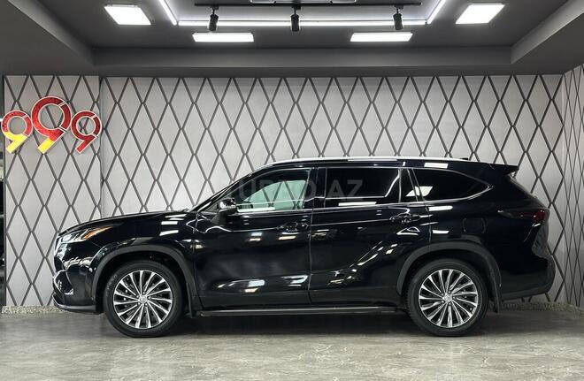 Toyota Highlander-4