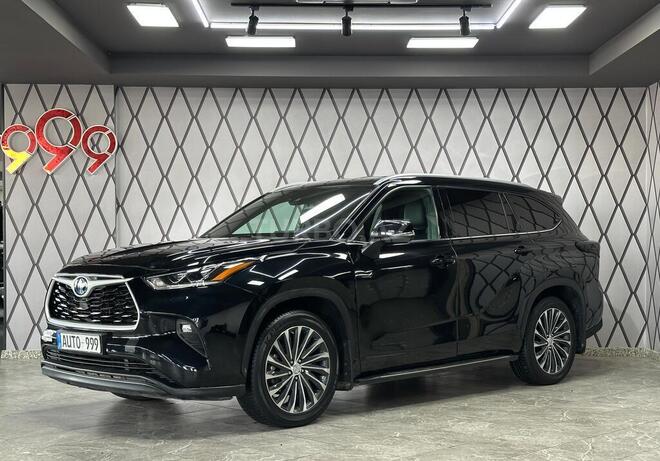 Toyota Highlander-3